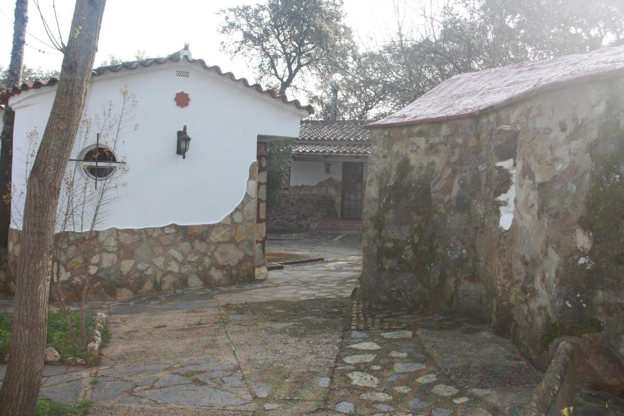 Cumbres Mayores Las Cabanas De Buffalos מראה חיצוני תמונה